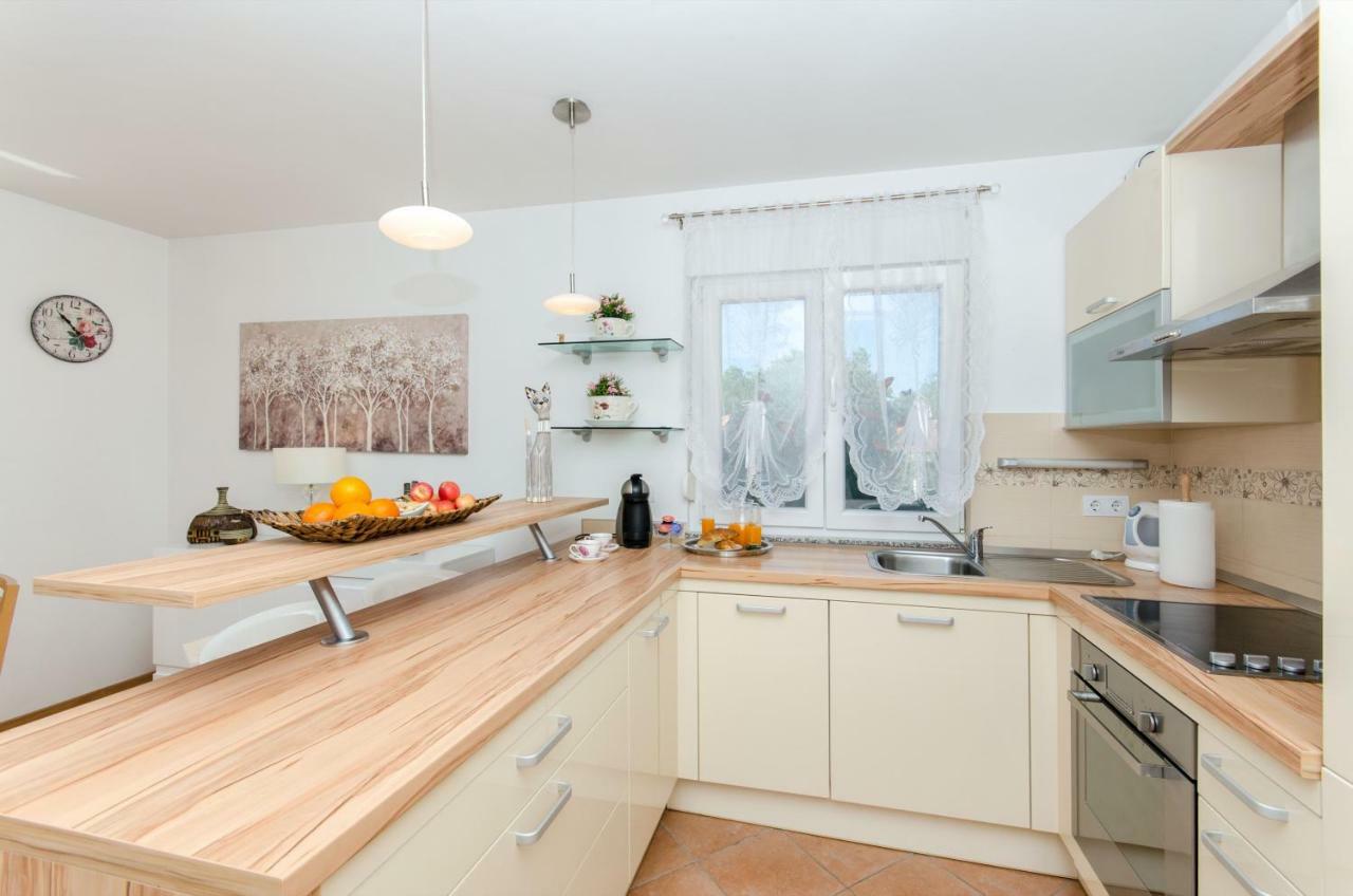 Dalmatian Village Charm - Spacious Villa With Pool Near Trogir Primorski Dolac Εξωτερικό φωτογραφία