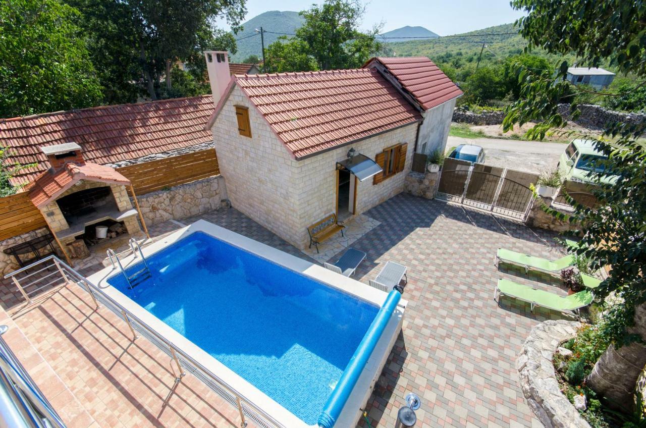 Dalmatian Village Charm - Spacious Villa With Pool Near Trogir Primorski Dolac Εξωτερικό φωτογραφία