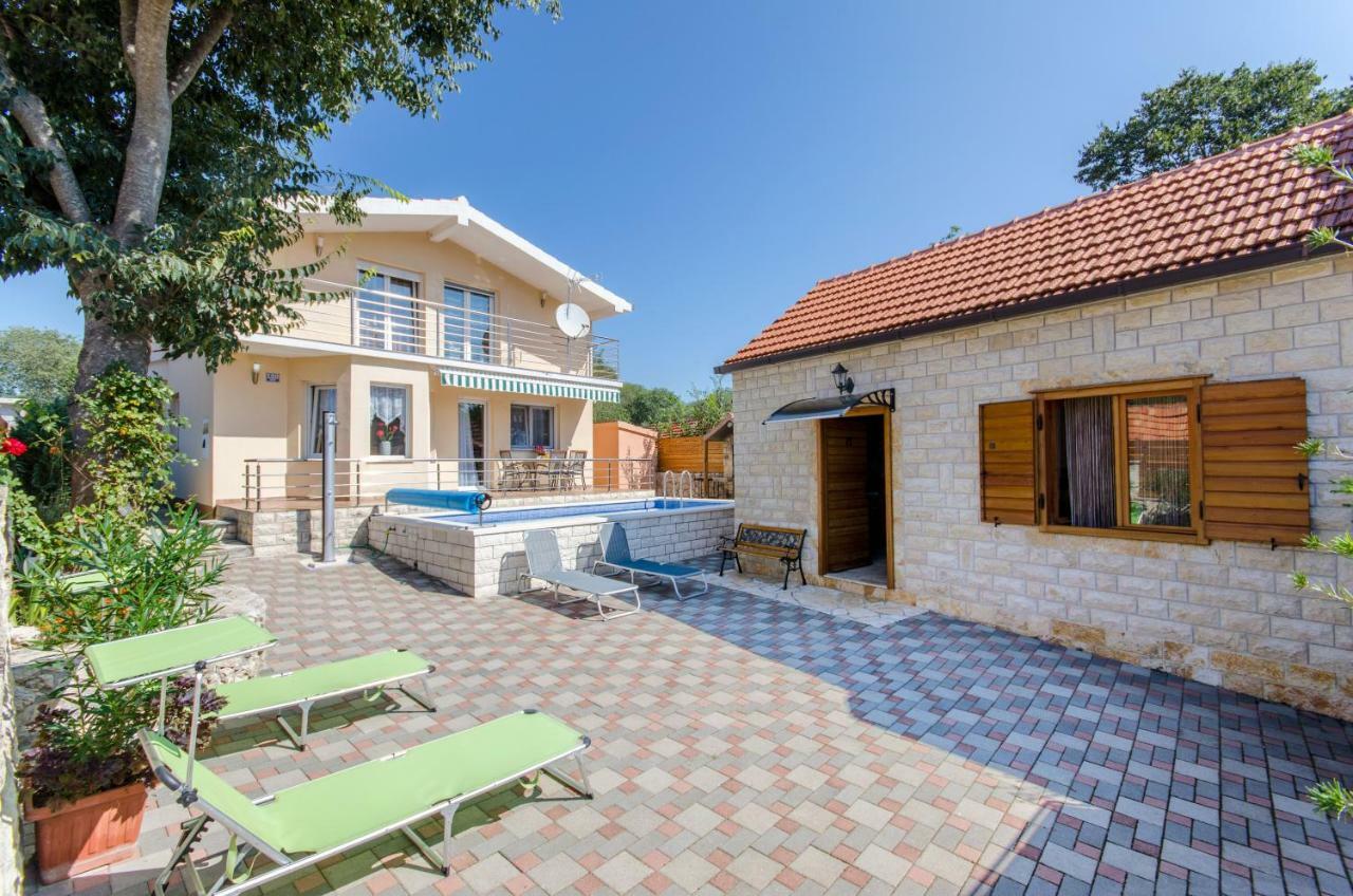 Dalmatian Village Charm - Spacious Villa With Pool Near Trogir Primorski Dolac Εξωτερικό φωτογραφία