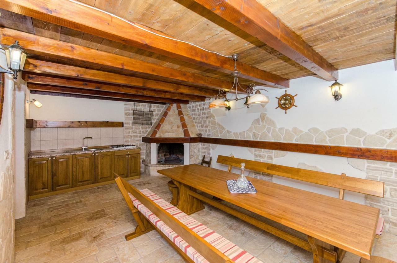 Dalmatian Village Charm - Spacious Villa With Pool Near Trogir Primorski Dolac Εξωτερικό φωτογραφία